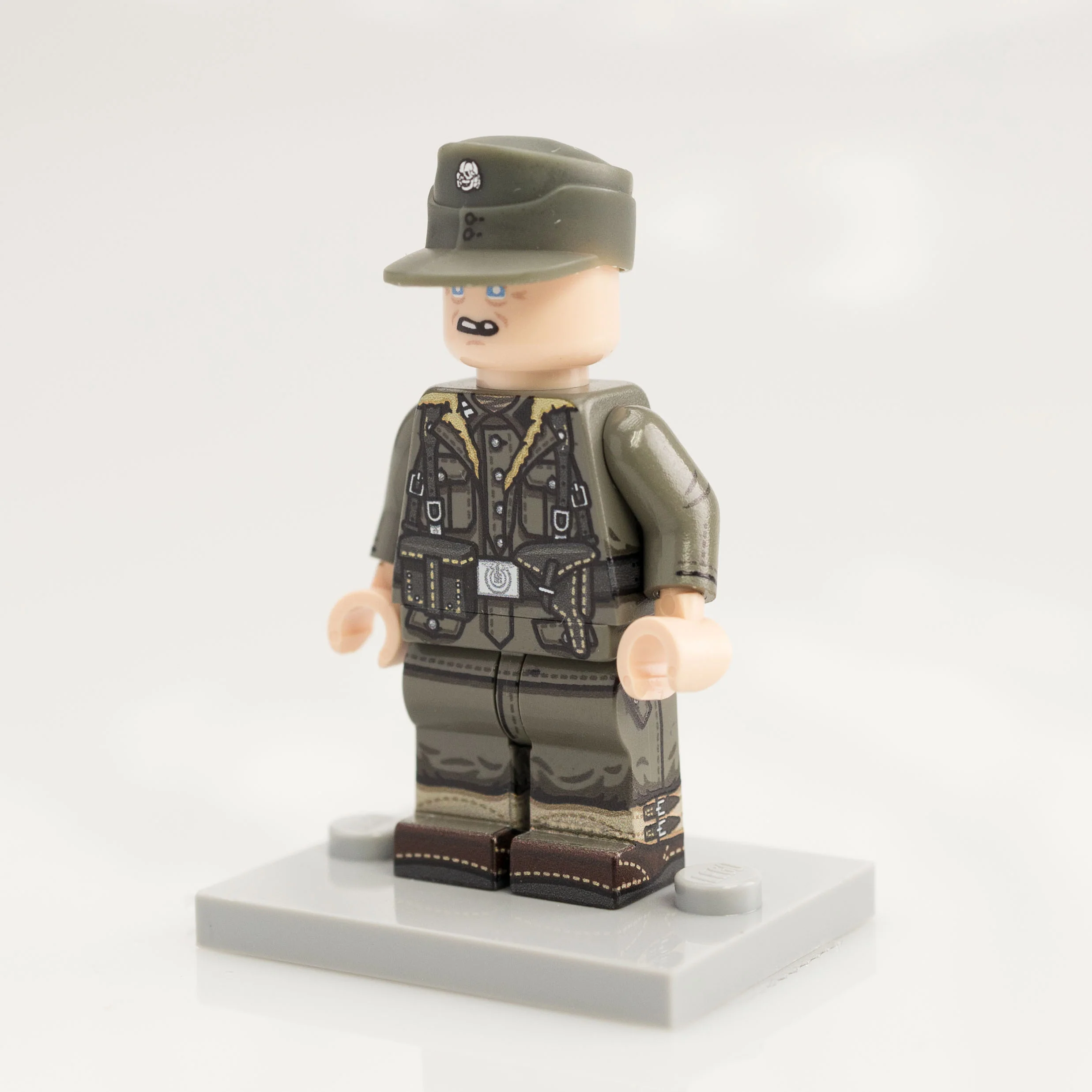 Old Grey German Minifigure #44