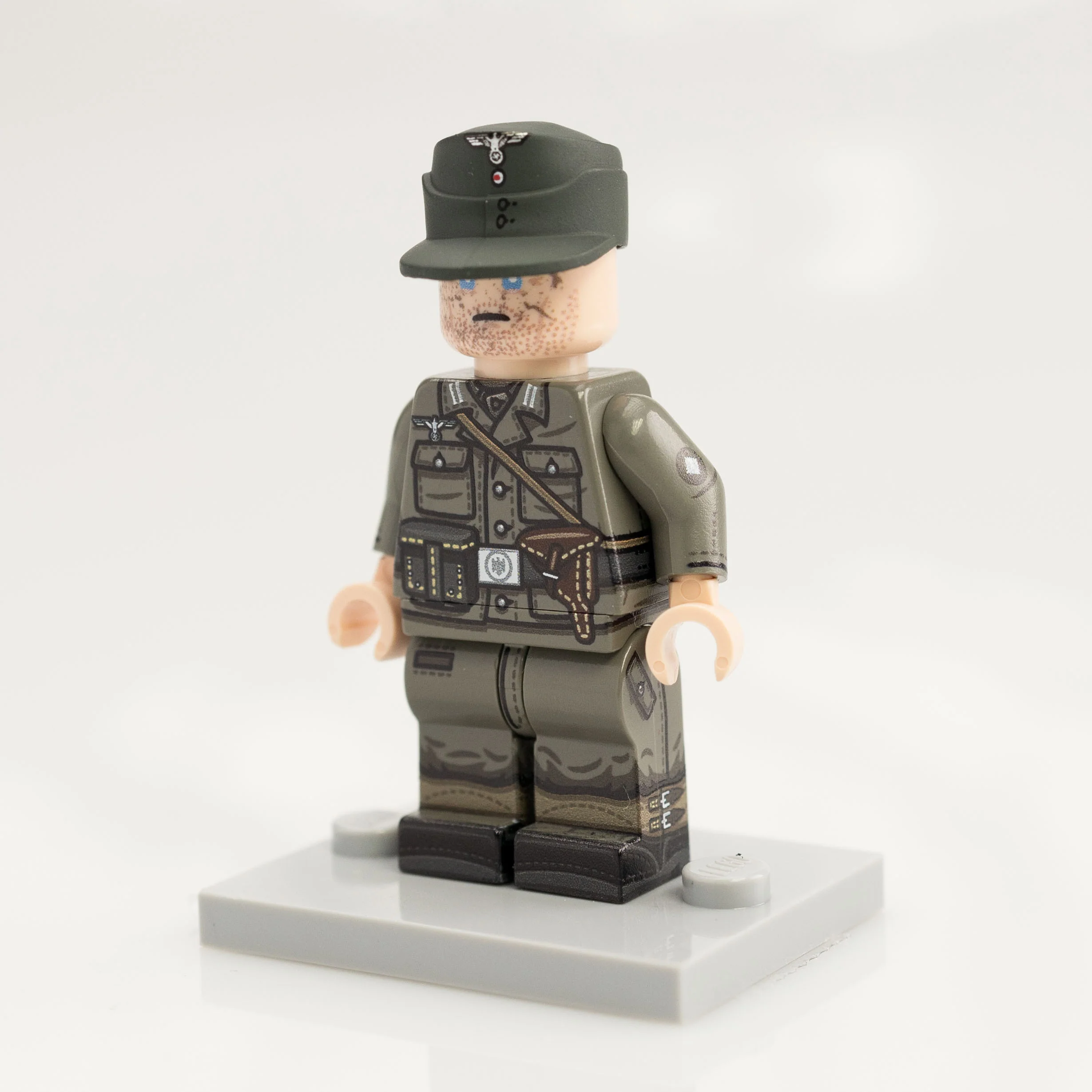Old Grey German Minifigure #10